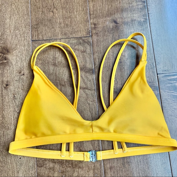 Cute Yellow bikini set - Picture 2 of 3